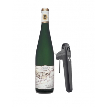 Approachable Off-Dry Riesling with a Coravin Pivot Wine Preservation System