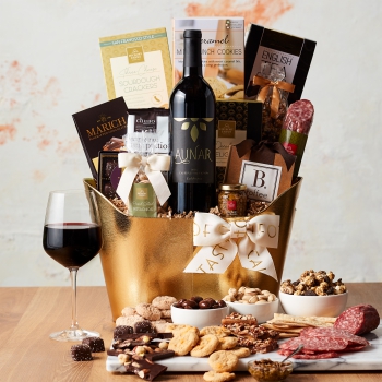 VIP Wine Gift Basket with Salami & Chocolate