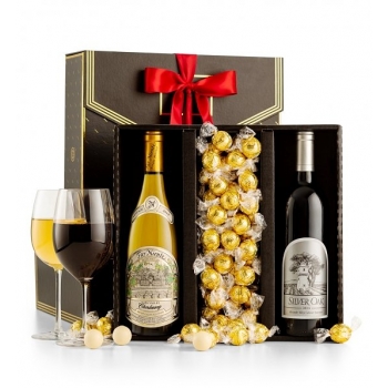 A Premium Gift of Wine & Chocolate in a Gift Box